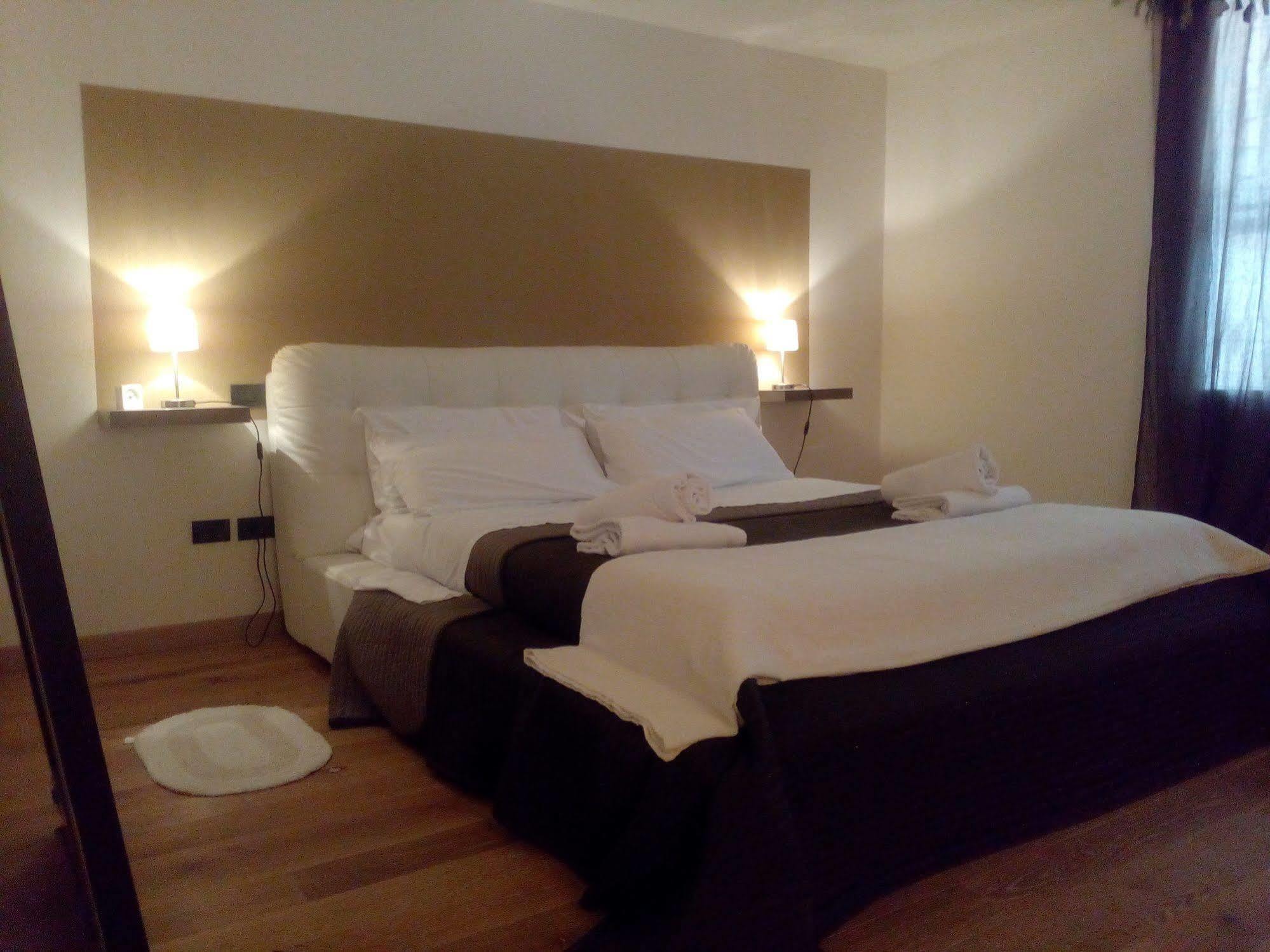 Relais Villa Lezard ลาซีเซ ภายนอก รูปภาพ